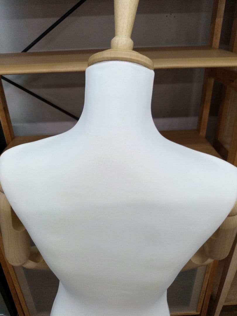 トルソー　マネキン　可動式プラスチック腕付き　レディース　布製ボディ