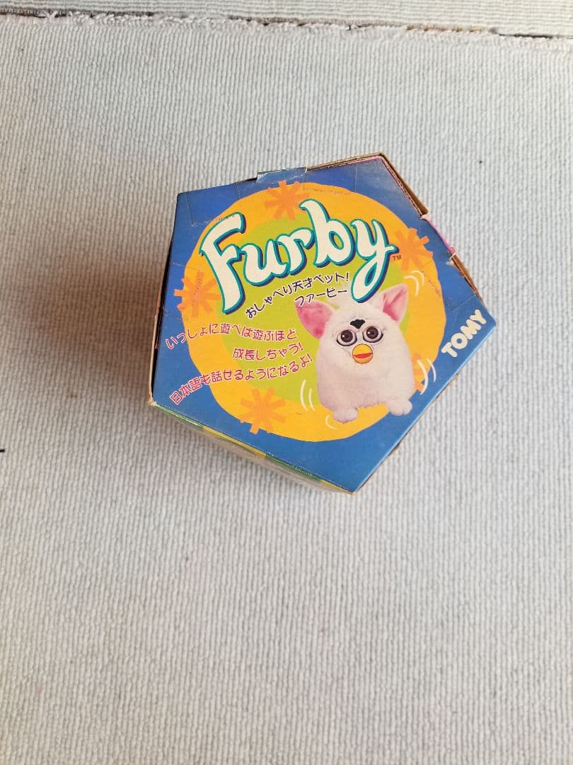 (^ー^)根強い人気のファービー　日本語可