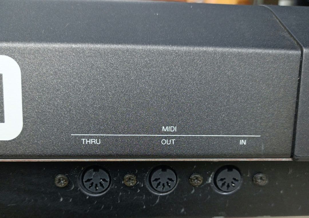 Yamaha QS300 シンセサイザー　本体のみ