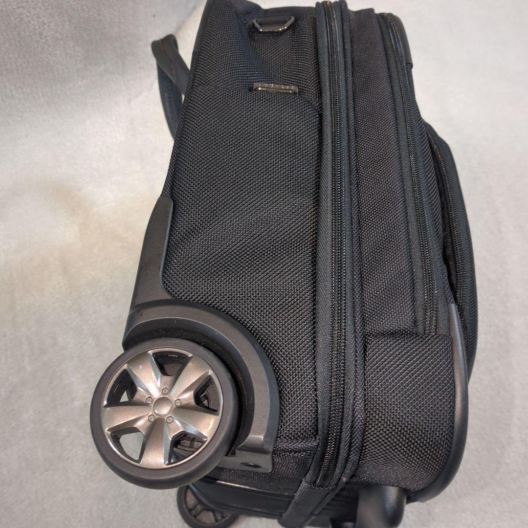 美品　Samsonite　ブラック キャリーケース 伸縮ハンドル付き