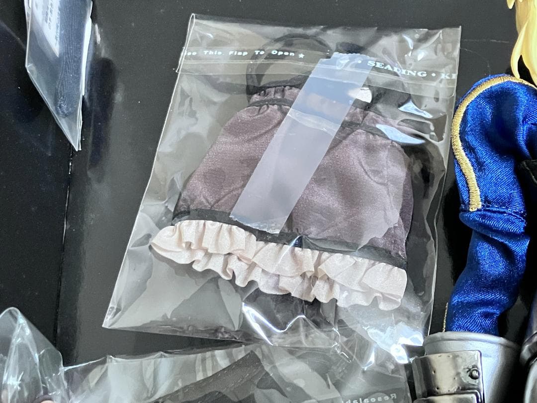 アゾン HAF Fate セイバー 1/6スケール アクションフィギュア