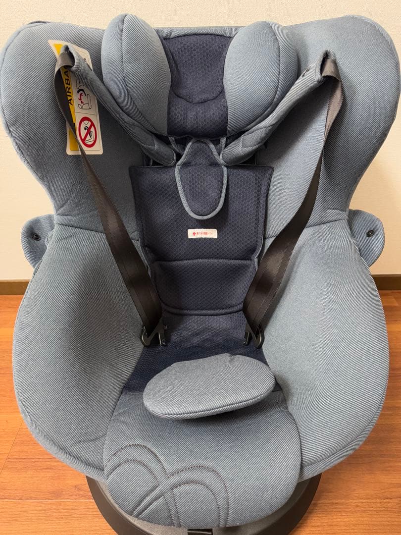 【極美品】エールベベ・クルット5 Oui デニムブルー　ウィ ISOFIX