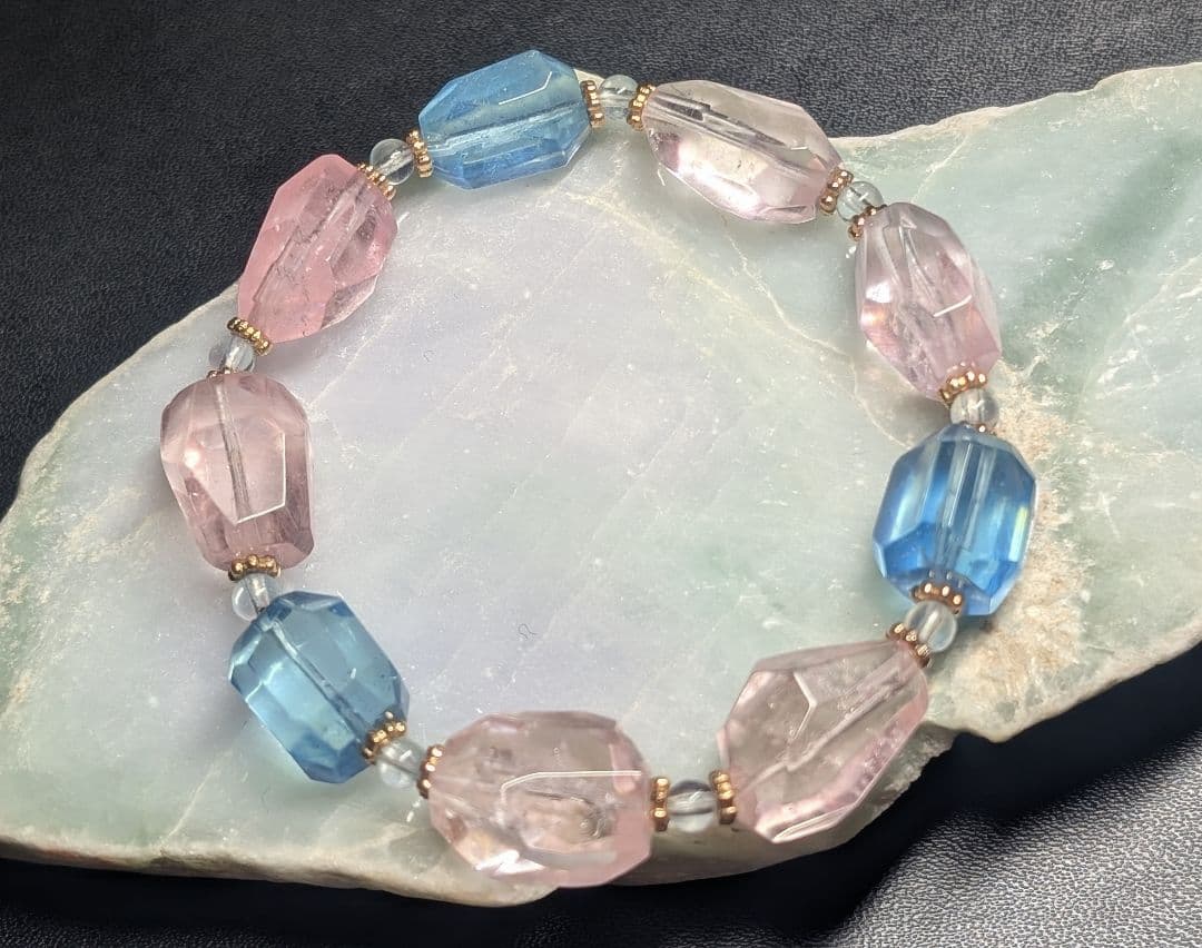 高品質虹入り優美モルガナイトデザブレ