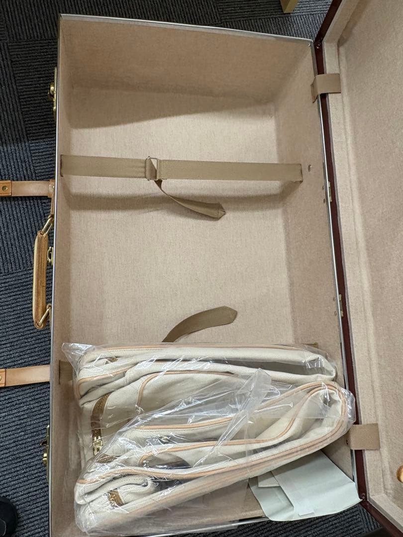 Globe Trotterサファリ キャリーケース トランク 2輪　正規品保証