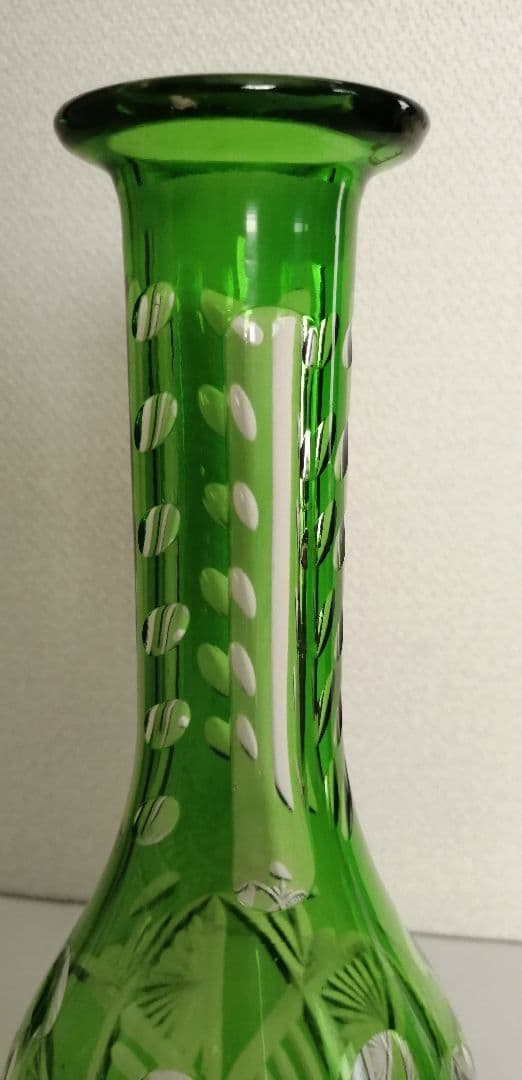 緑色のガラス瓶