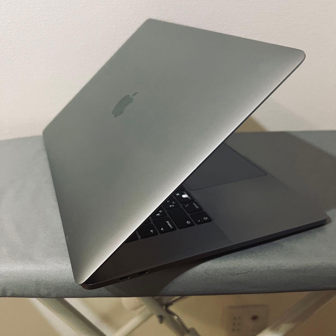 【高性能！】MacBook Pro 2018 16GB 512GB 15インチ