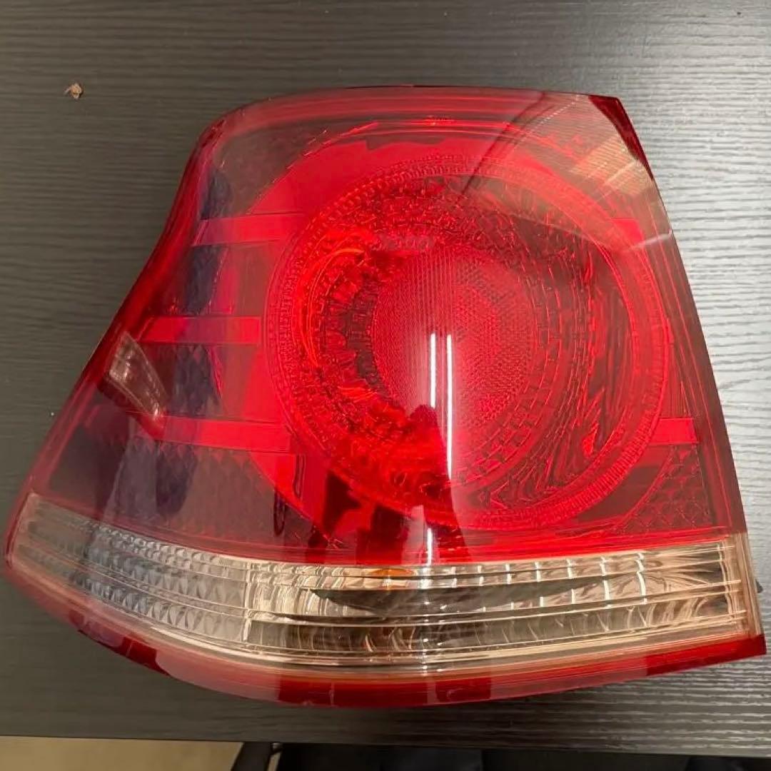 18クラウン テールランプ