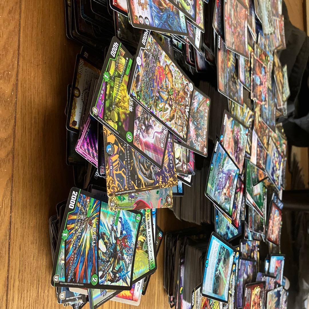デュエルマスターズ　引退品　まとめ売り　大量　光り物数えきれません。