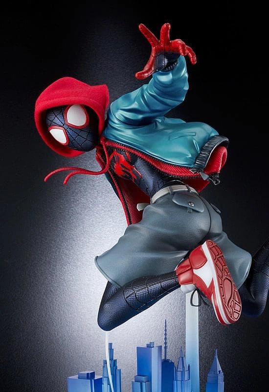 スパイダーマン：スパイダーバース マイルス・モラレス 1/6 フィギュア