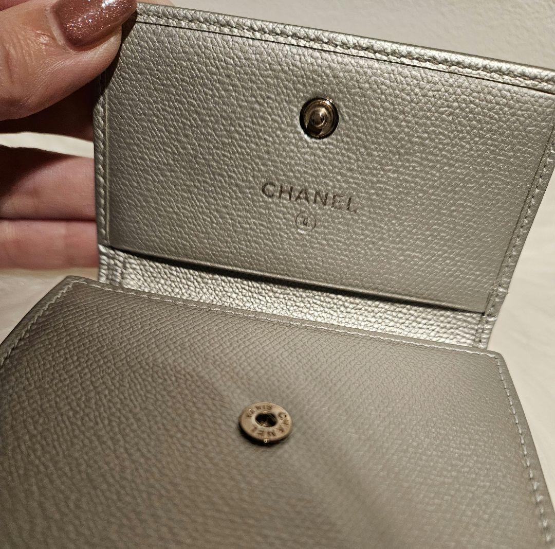 CHANEL【極美品✨希少】ココマーク三つ折り財布　Ｗホック　シルバー付属品完備