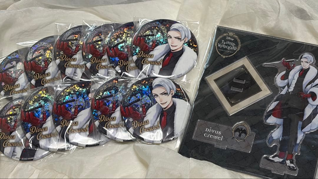 デイヴィス・クルーウェル ホログラム缶バッジ11個+アクリルスタンドセット