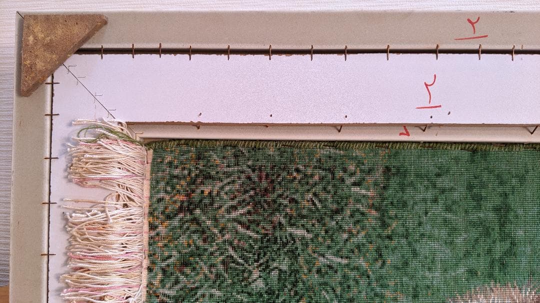 犬(チワワ）絵画絨毯  高級ペルシャ絨毯 ウール・シルク手織