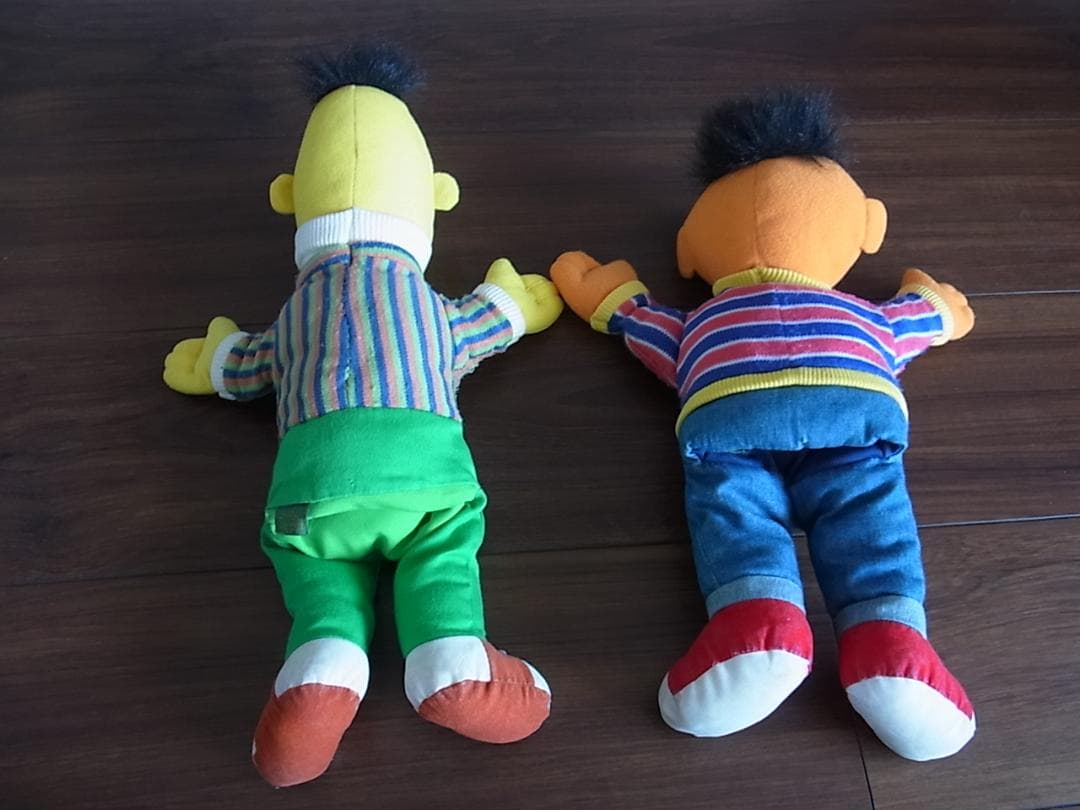 セサミストリート　バート　アーニー 　ぬいぐるみ