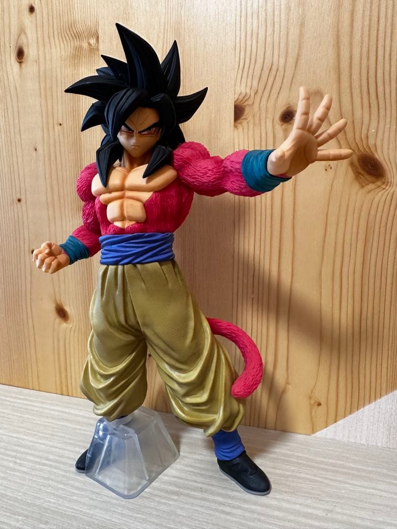 一番くじ　ドラゴンボール　フィギュア　超サイヤ人4 MASTER LISE