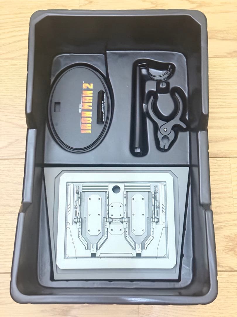 【美品】ホットトイズ　アイアンマン・マーク２ （アーマー・アンリーシュド版）