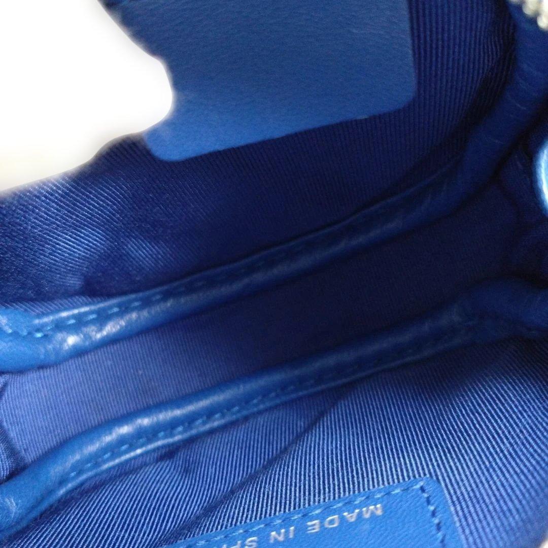 未使用 CHANEL マトラッセ ラウンドケース ココ ブルー ラムスキン