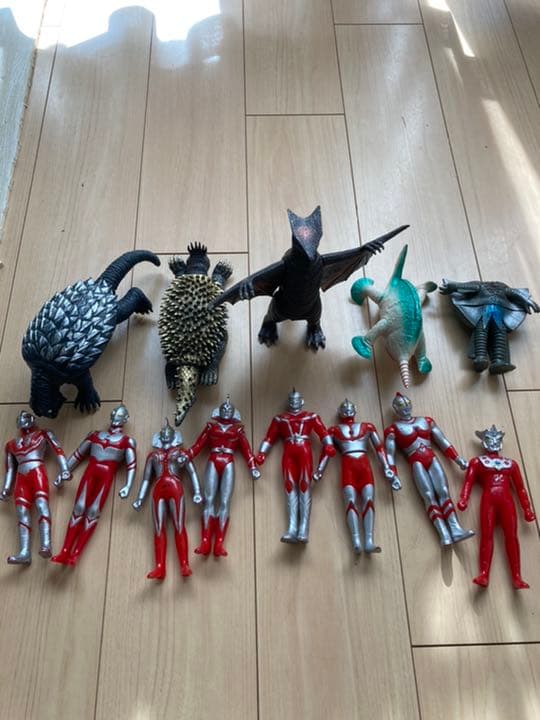 ⭐︎昭和物⭐︎『ウルトラマン　ソフビ＆ガメラ、アンギラス、ギャオス等』⁑合計１３体