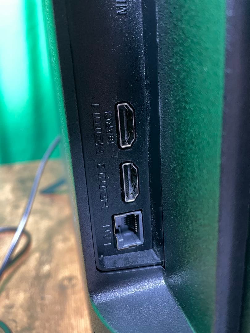 Qriom 40インチ Google TV 本体