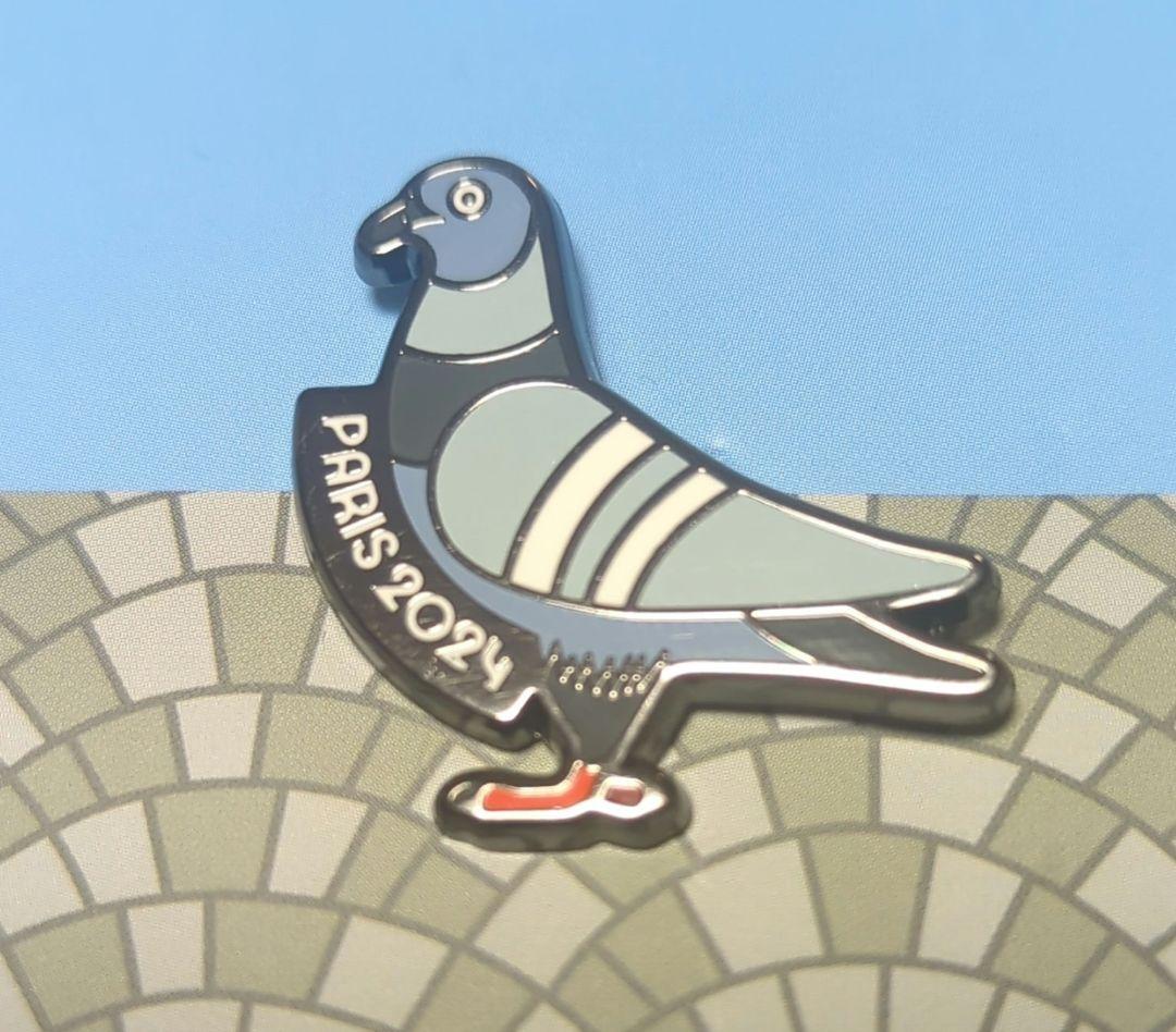 パリ オリンピック 2024 ピジョン ピンバッジ　鳩