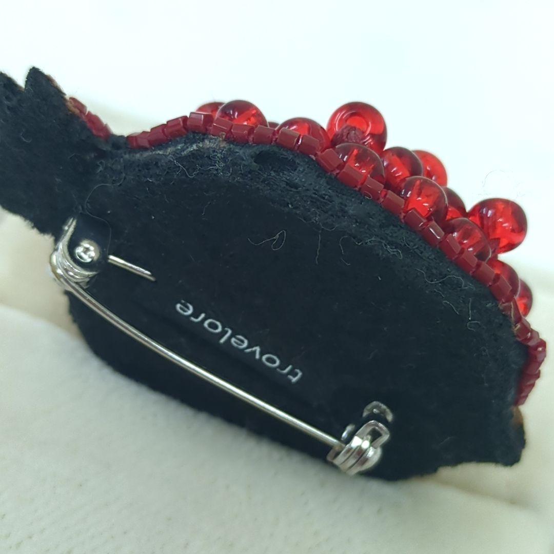 trovelore トロベローレ ブローチ ザクロ ビーズ レッド