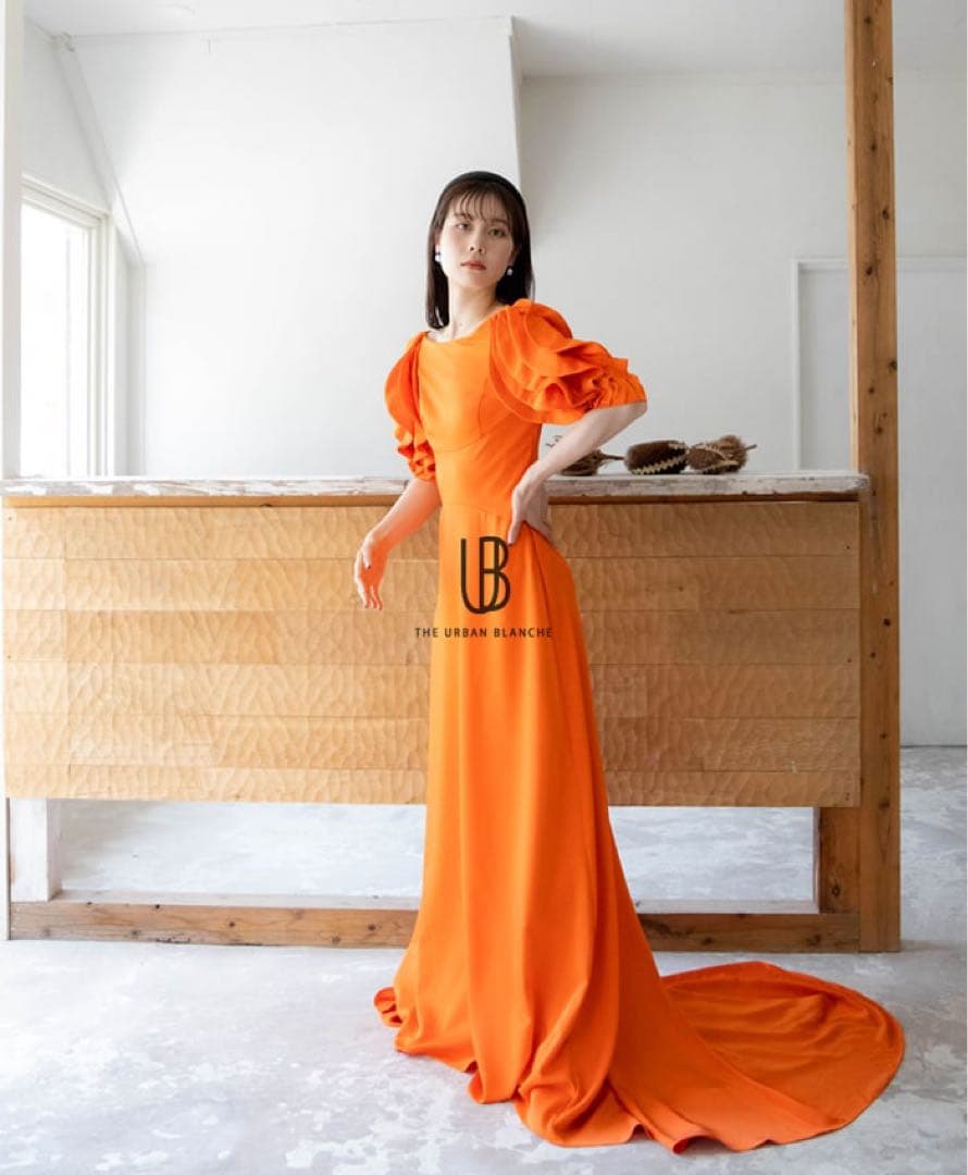 なすび様用　アーバンブランシュ　CD17 ボリュームスリーブドレス