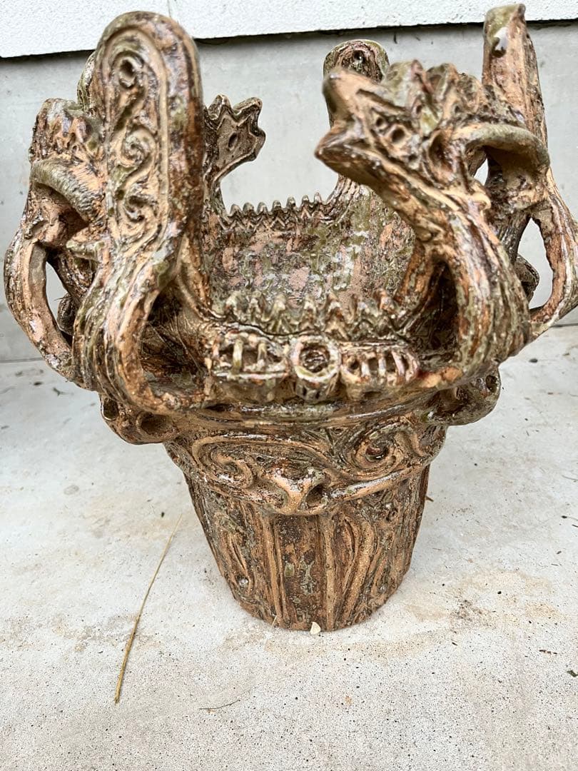 火焔型土器　模造品　レプリカ