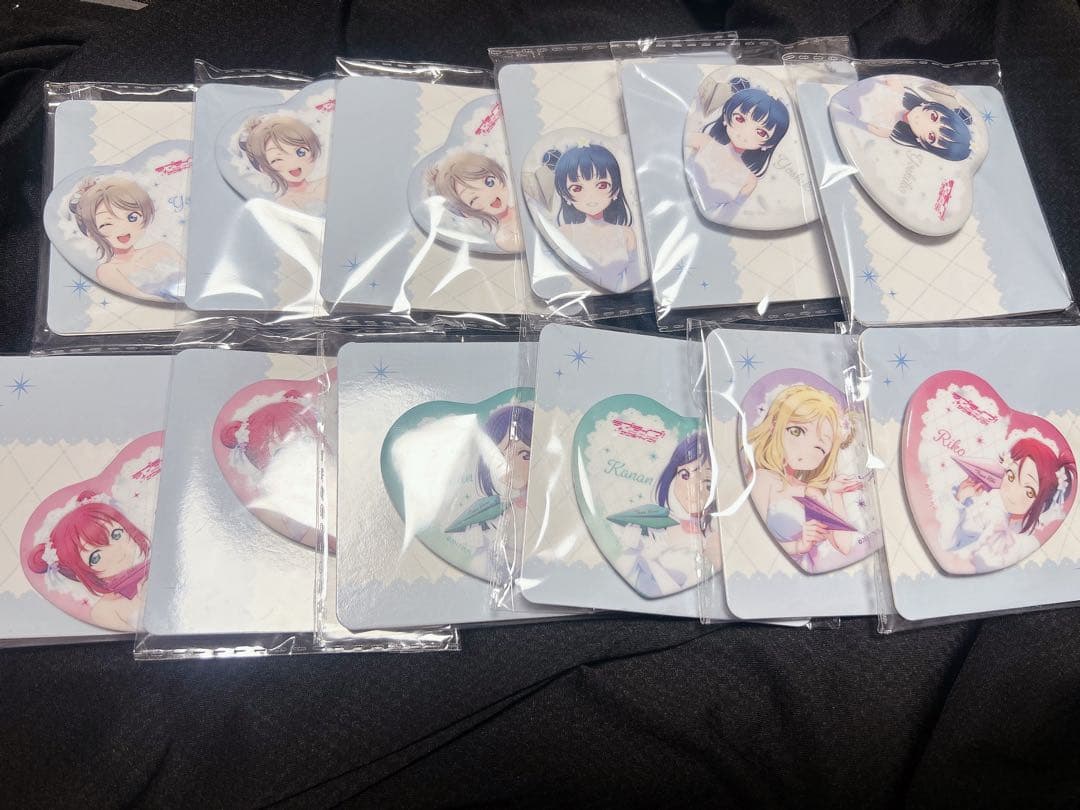 Aqours ラブライブサンシャイン モーリーファンタジー ハート型缶バッジ