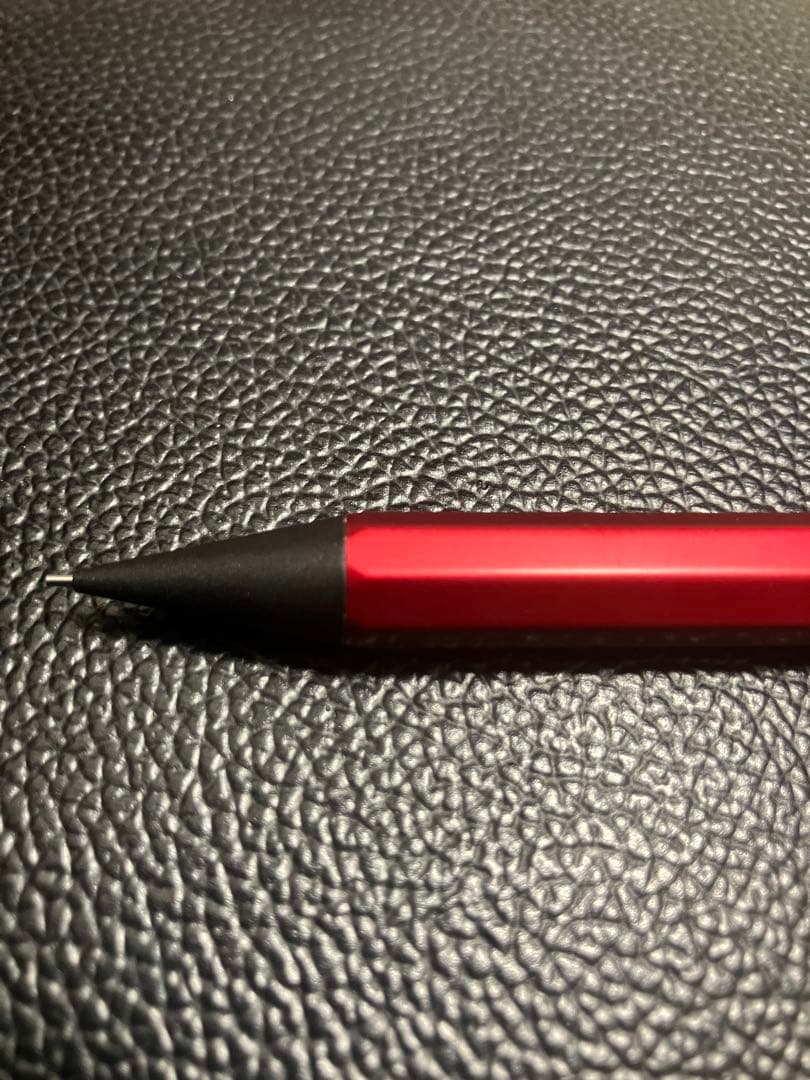 短期間限定価格❗️レッド　ブラック　カヴェコスペシャル　ペンシル　0.5 説明必読