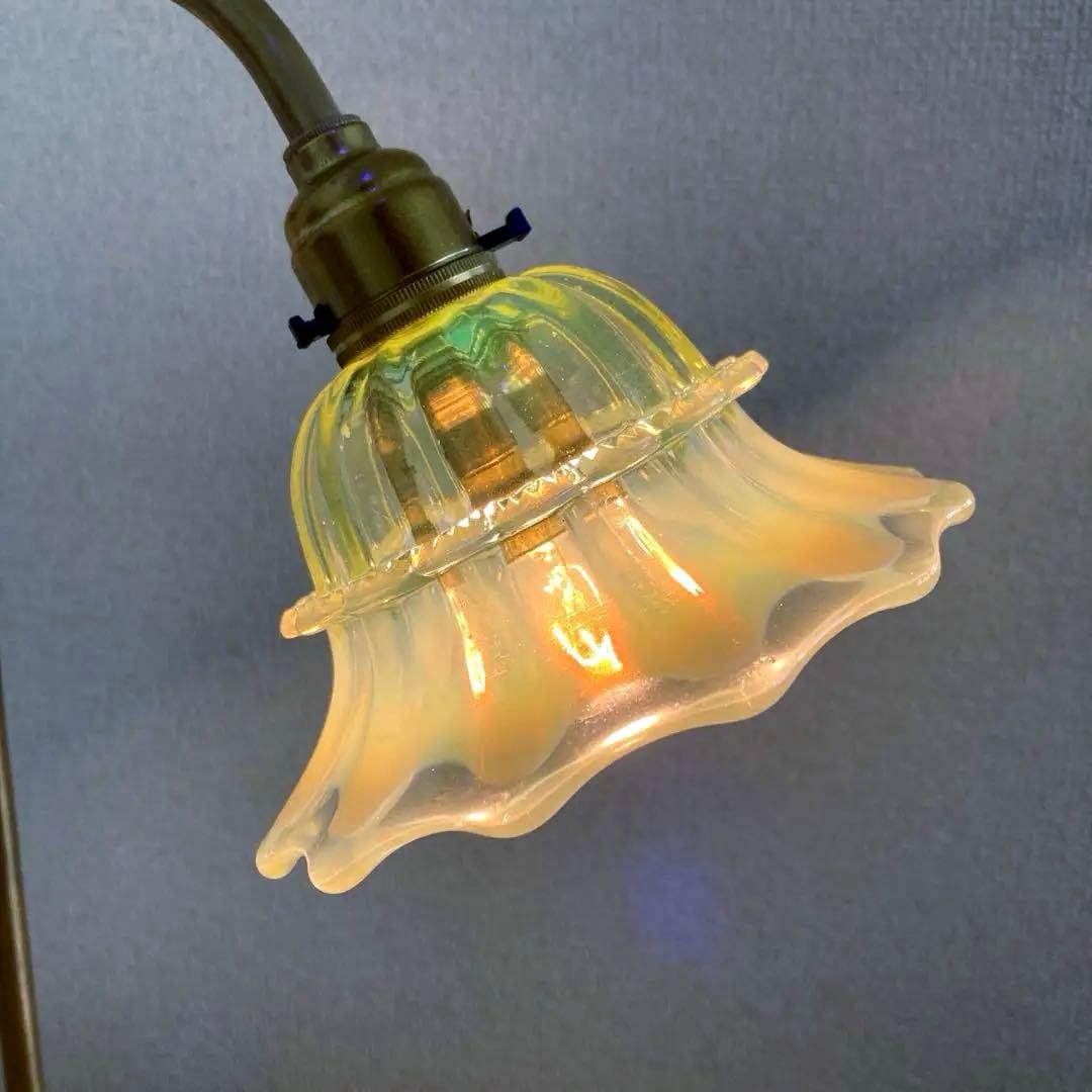 ヴァセリンガラス　【John Walsh】　シェードとランプスタンド　☆専用☆