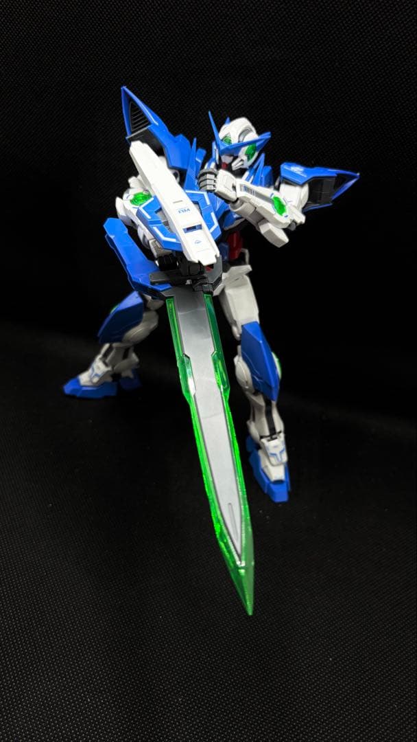 コ*ア様 ＭＧ 1/100 ガンダムアメイジングエクシア 完成品
