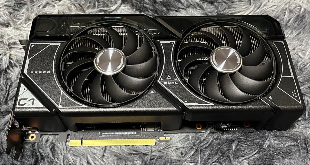グラフィックボード・グラボ・ビデオカード ASUS GeForce RTX 4070 SUPER OC Edition