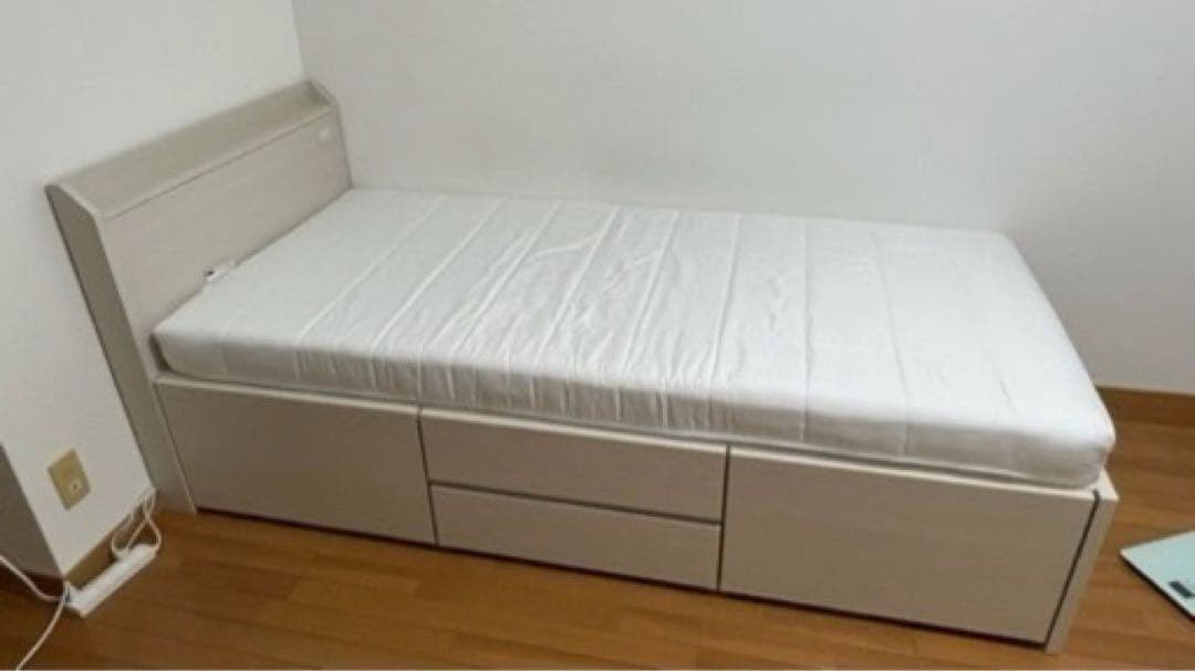 ニトリシングルベッドフレーム ジオチェスト　ホワイトウォッシュ