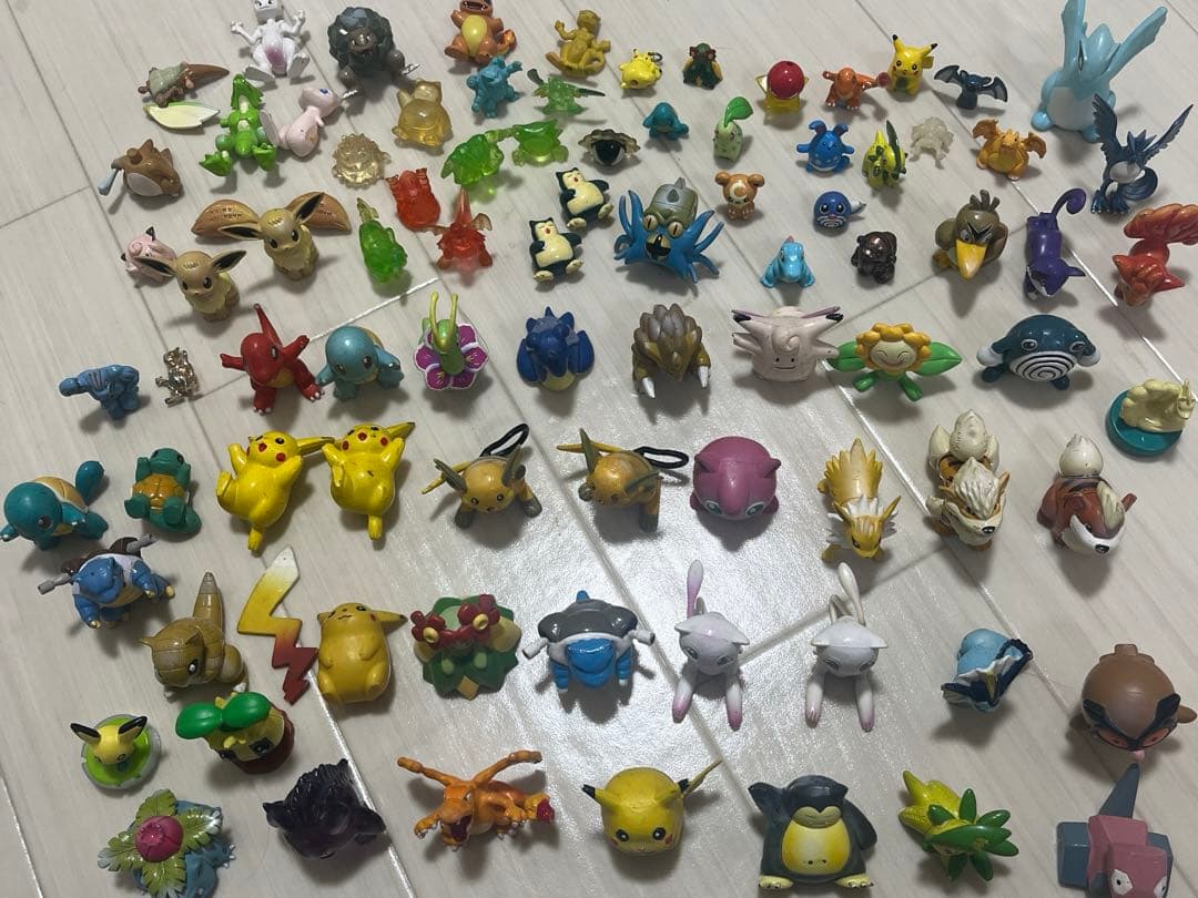 ポケモン モンコレ含 初代 80体以上 ピカチュウ ゲンガー リザードン