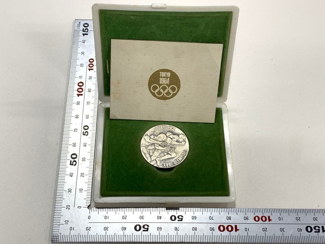 1964年東京オリンピック大会記念メダル　銀メダル　純銀　silver 記念品
