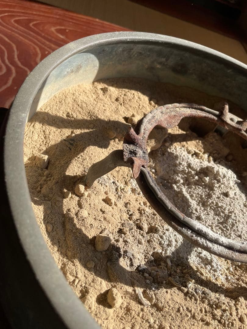 美品　骨董品　100年前　鉄製 火鉢 2個セット　直径30センチ