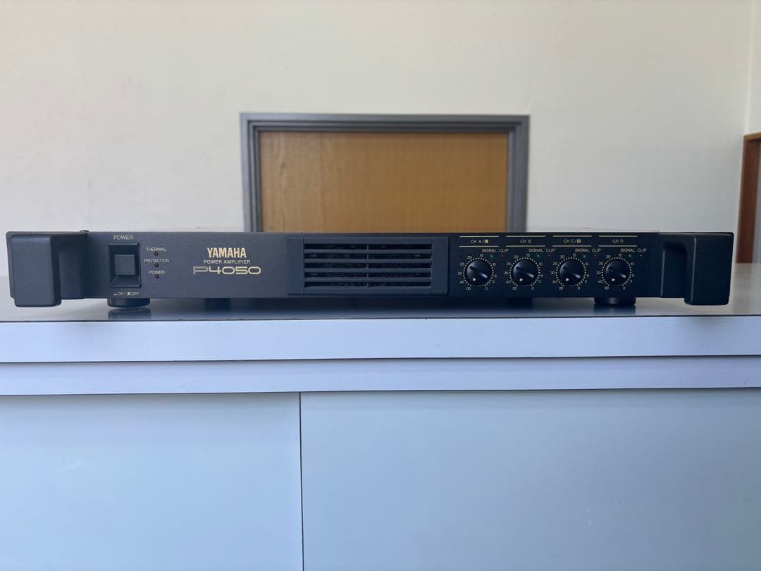 YAMAHA P4050 パワーアンプ