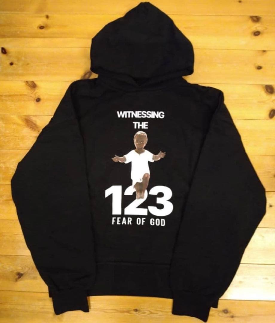 RRR-123 X FEAR OF GOD パーカー　希少　海外買い付け