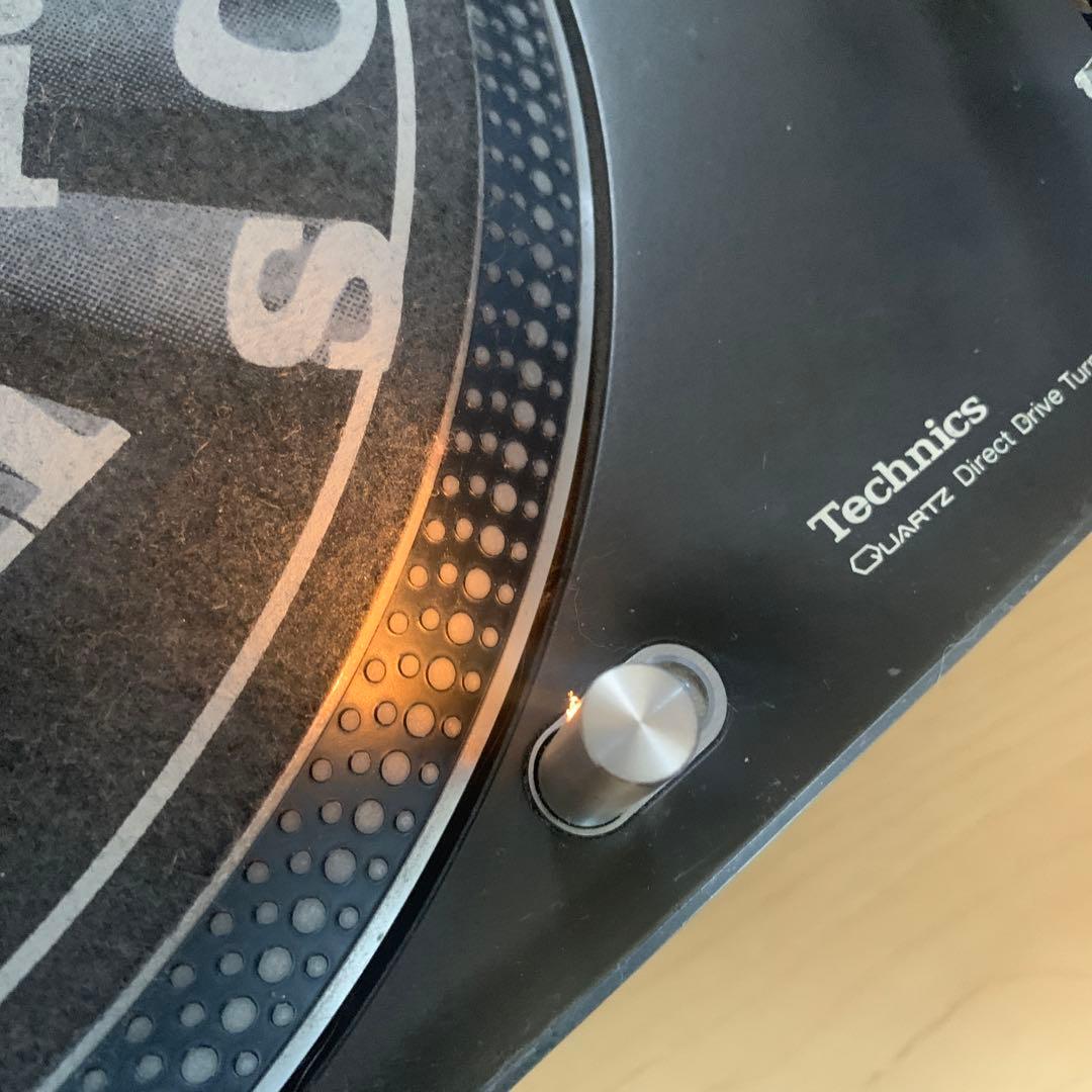 Technics SL-1200 MK-3ターンテーブル