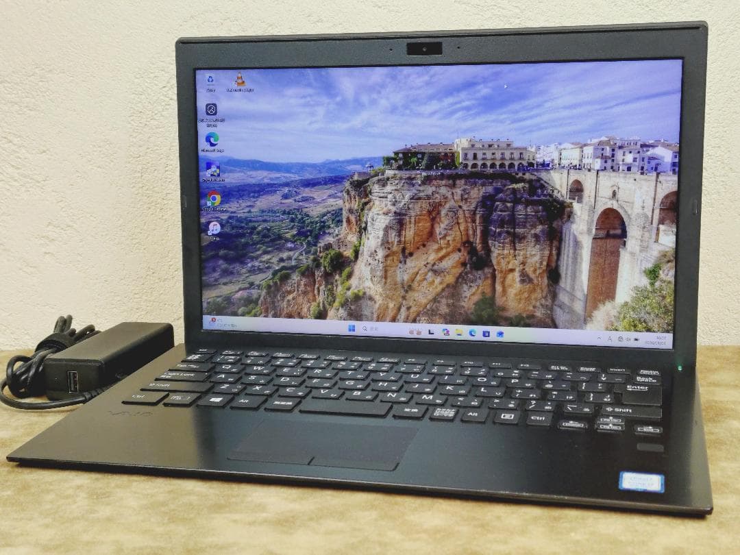 VAIO S13 第8世代Core i7、16GB、512GB