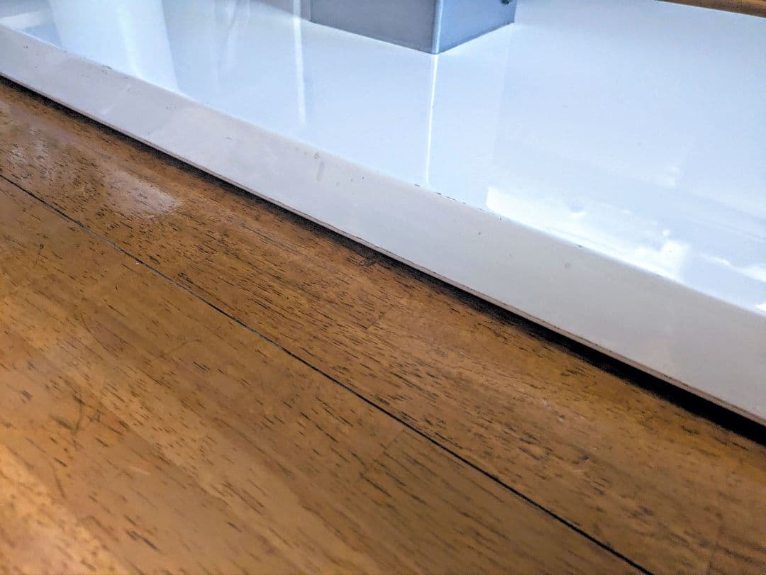 ニトリ！高さ調整可能なホワイトダイニングテーブル鏡面