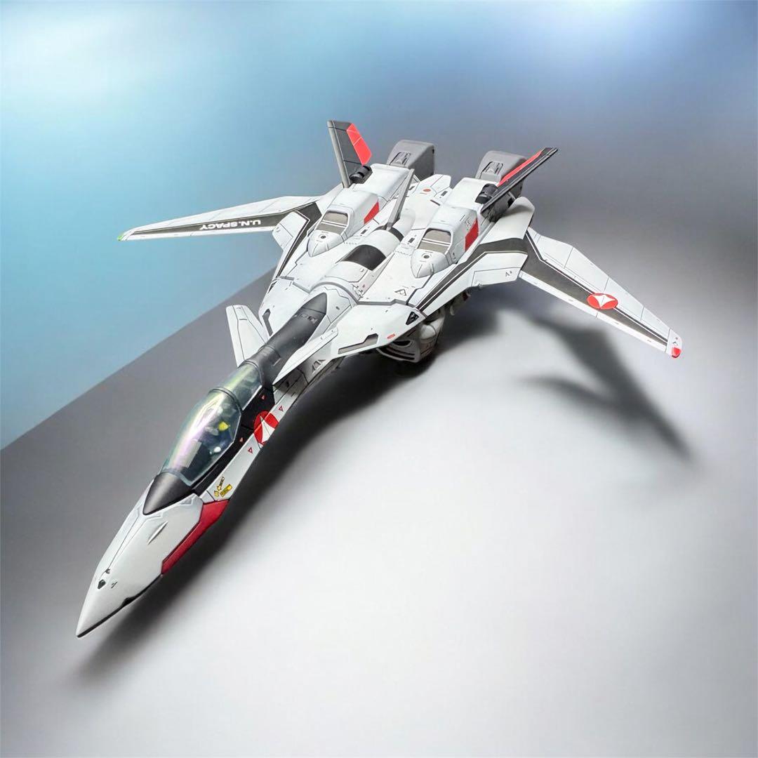 HG 1/100 YF-19 全塗装完成品