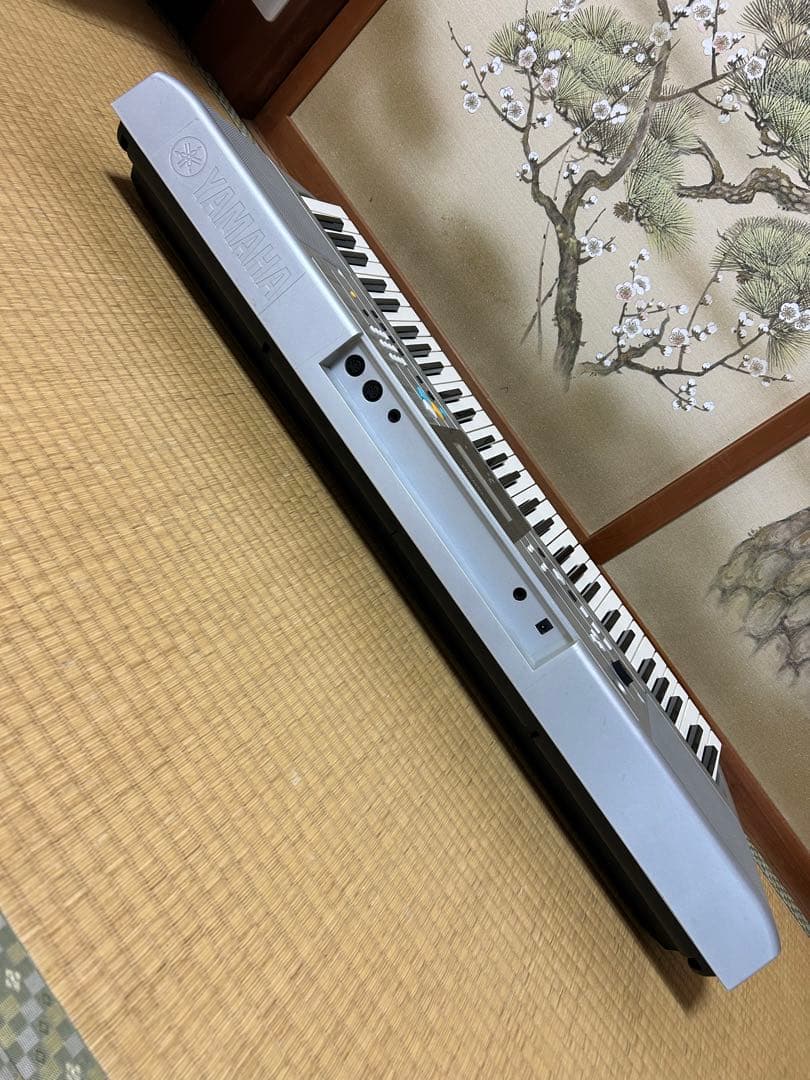 【美品】ヤマハ PSR-E323 電子キーボード