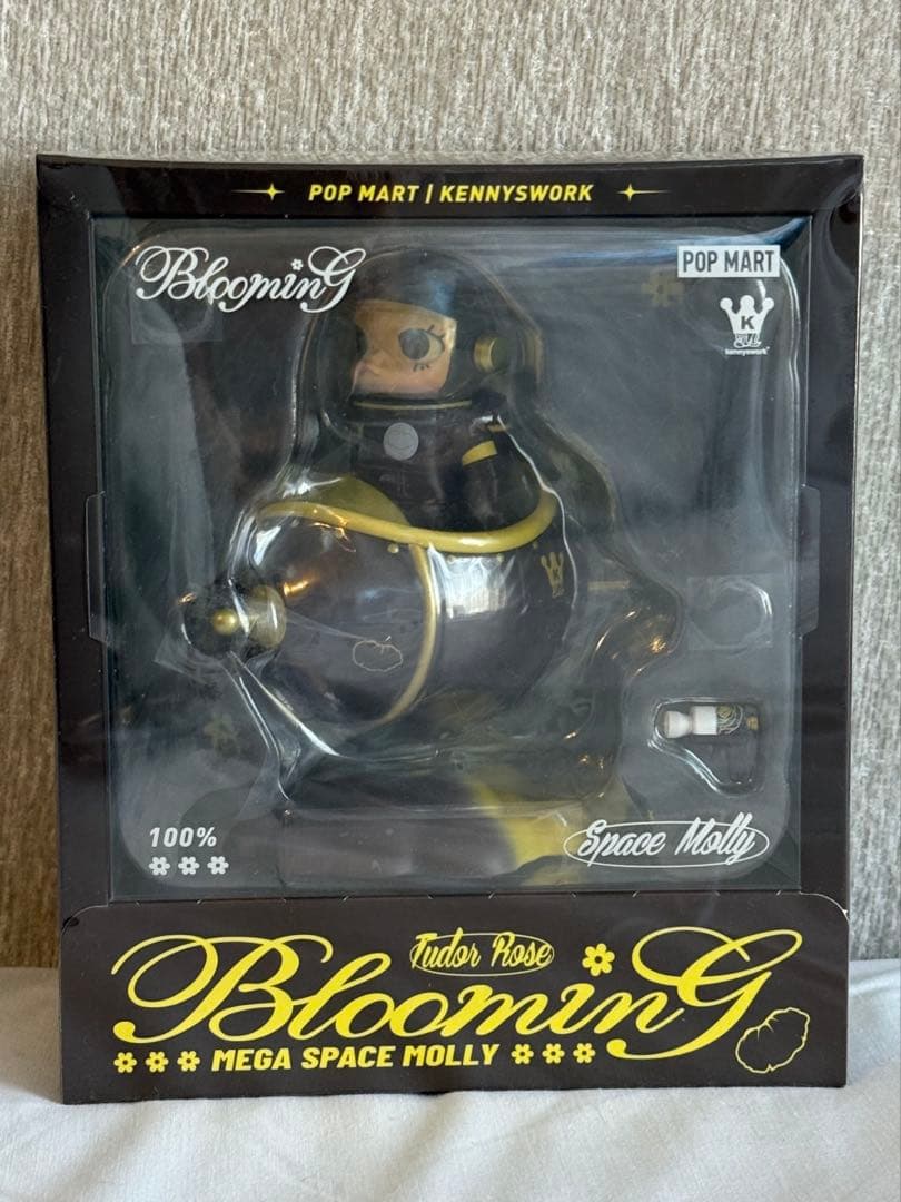 POP MART ポップマート スペースモリー ブルーミング イギリス ロンドン