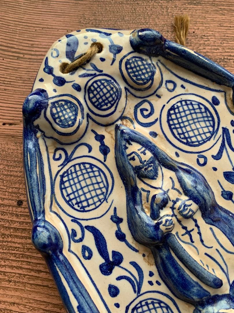 グランピエ　ビンテージスペイン陶器の聖水入れ壁掛け！大胆な筆使いが魅力！