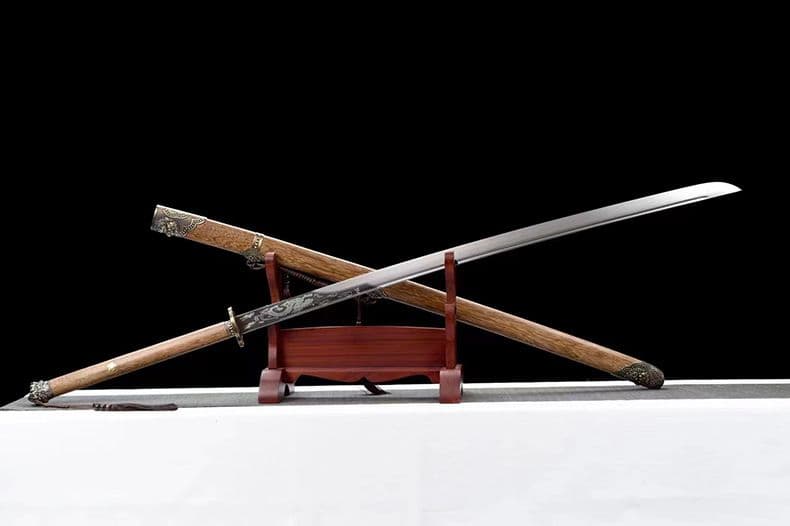 【屠竜の苗刀】繍春刀 牛尾刀 苗刀 手鍛造打 鋼刀 冷兵器 古兵器 武具 武蔵