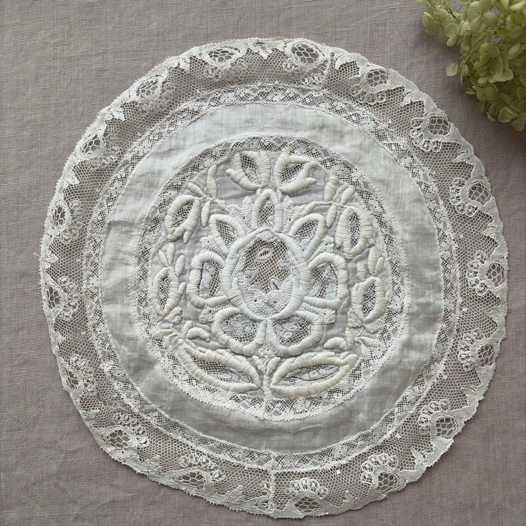 フランスアンティーク リネン手刺繍ドイリー ホワイトワーク／カットワークレース