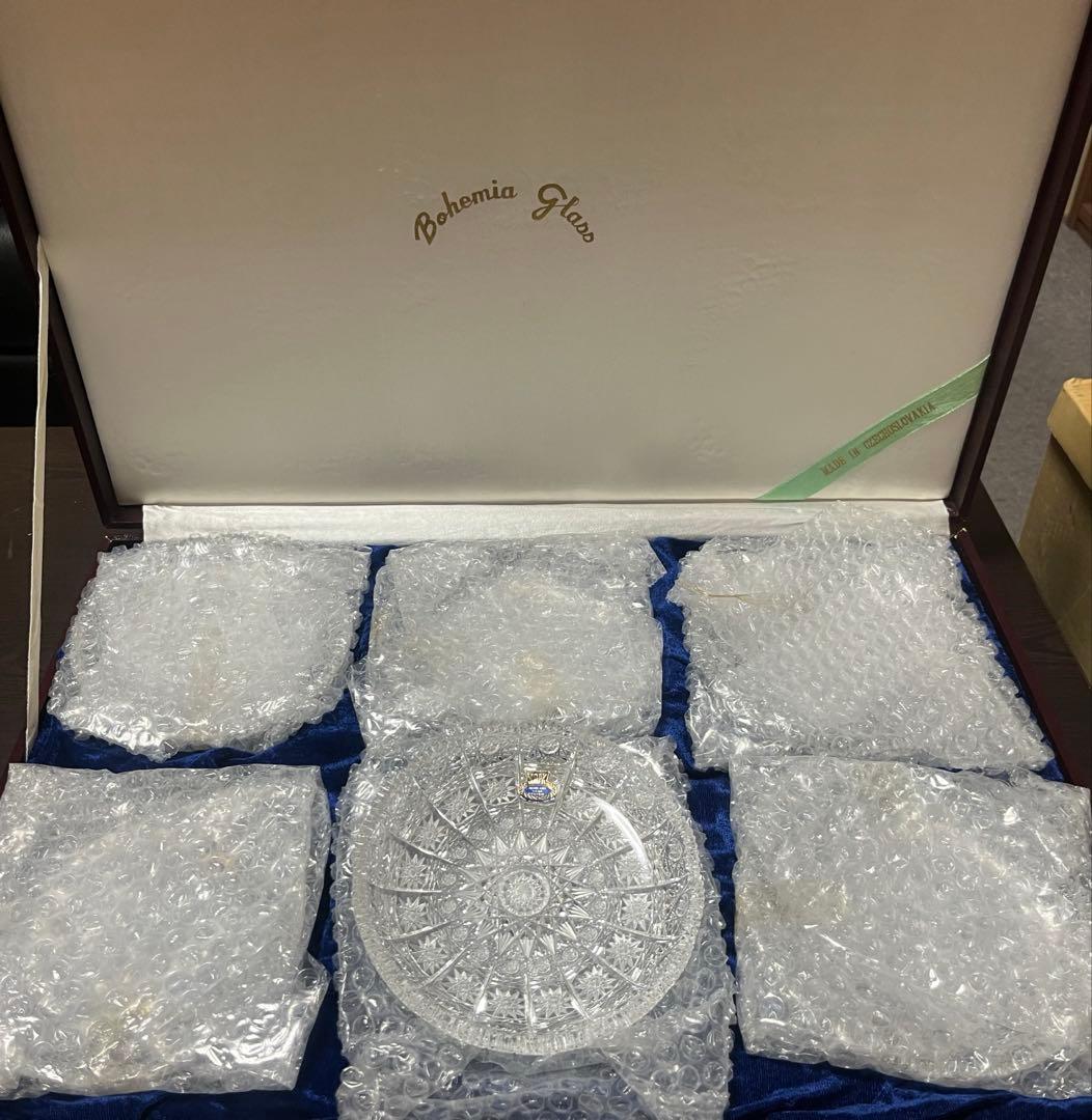 【新品】ボヘミアガラスのお皿6個セット