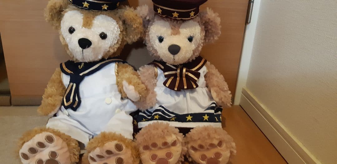 ダッフィーとシェリーメイ セーラー服&30周年Tシャツ ぬいぐるみ