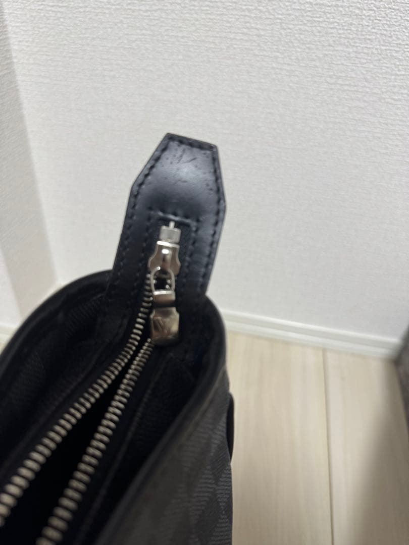 LOUIS VUITTON ダミエグラフィット　ルイヴィトン　タダオ