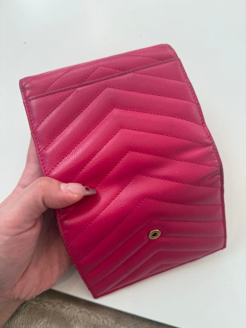 YSL ピンクレザー 三つ折り財布